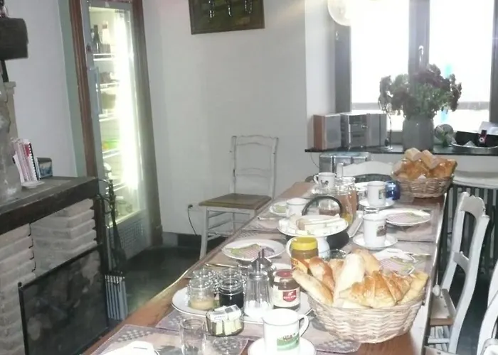 Le Moulin De Fernelmont Bed & Breakfast 3*